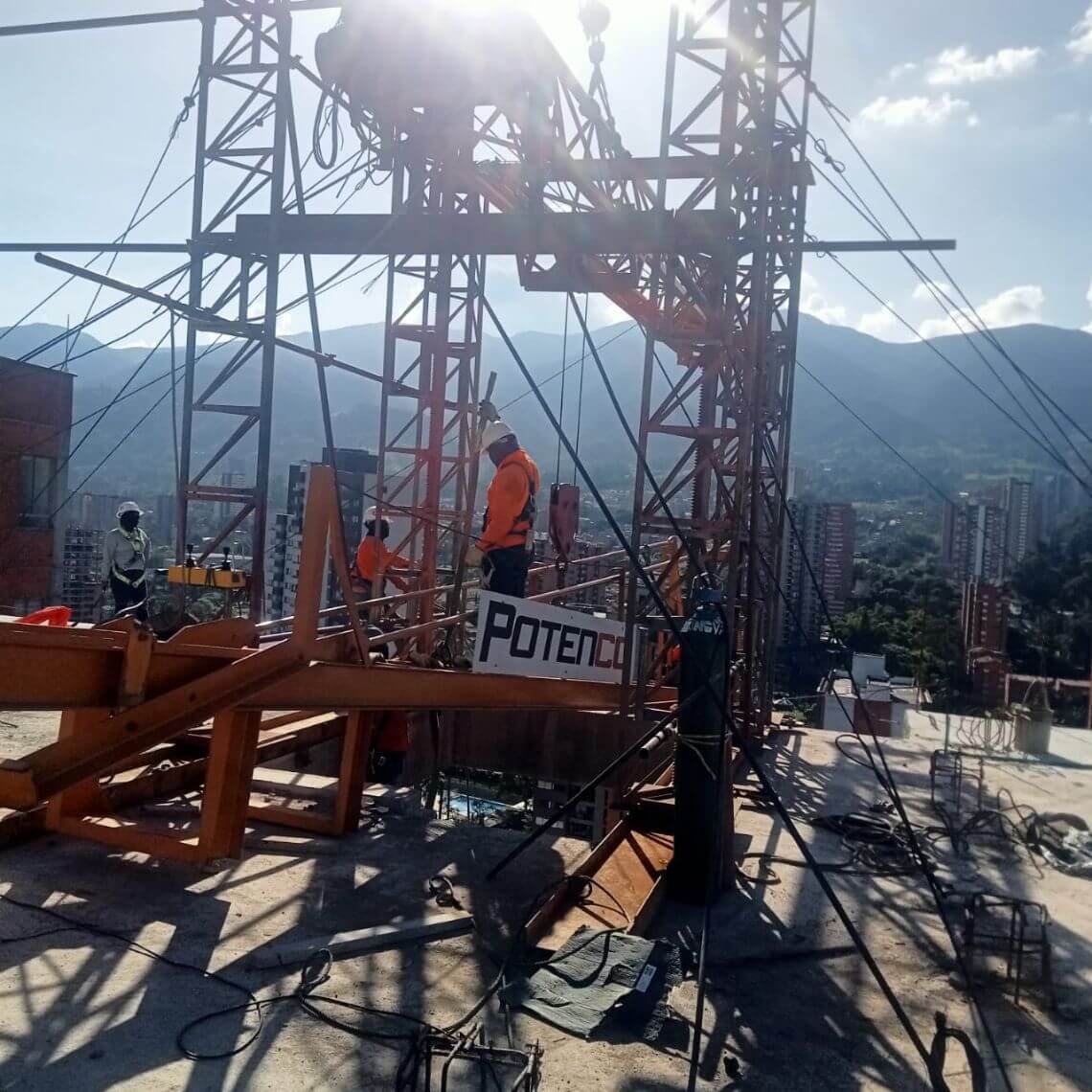 Componentes esenciales para maquinaria pesada de izaje